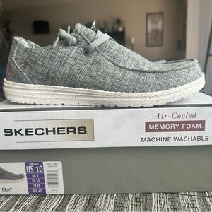 Skechers slip on shoe